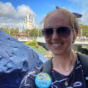 Meet your Posher, Noelle